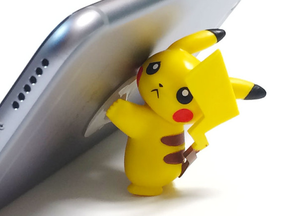 ピカチュウipphoneもっと支える