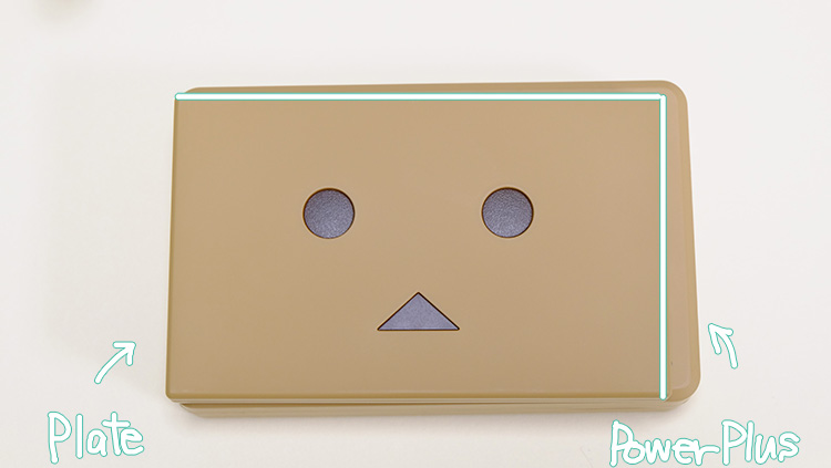 コンパクトで大容量のモバイルバッテリー!新旧ダンボーバッテリー比較