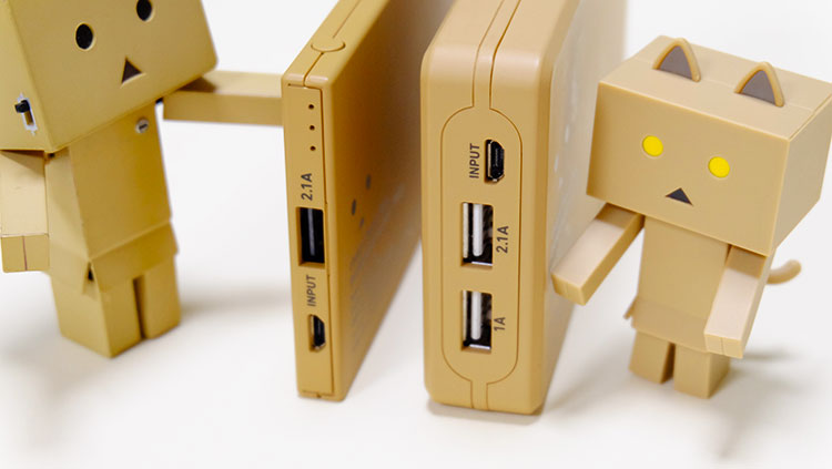 コンパクトで大容量のモバイルバッテリー!新旧ダンボーバッテリー比較