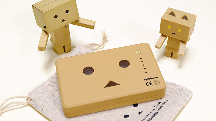 コンパクトで大容量のモバイルバッテリー!新旧ダンボーバッテリー比較