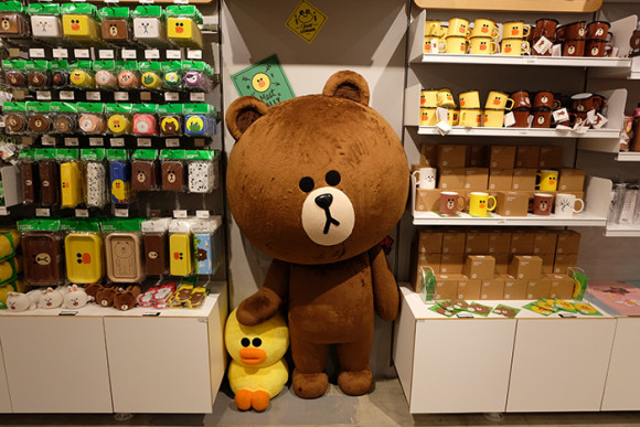 LINE STORE仙台店ブラウン&サリー