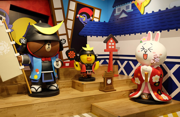 LINE STORE仙台店フォトスポット伊達政宗ブラウンと小十郎サリーと愛姫コニー