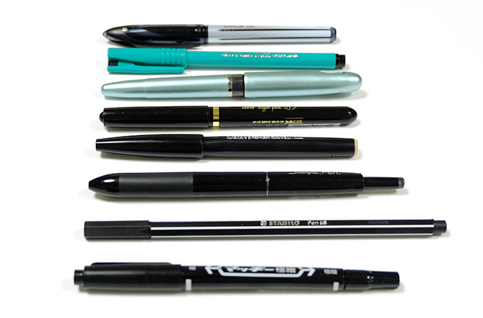 サインペンとフェルトペンっぽい書き心地の8本のペンを比べたよ | フムフムハック