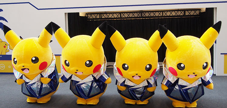 ランドマークプラザ「ピカチュウ・アイランド」アイドルピカチュウ礼